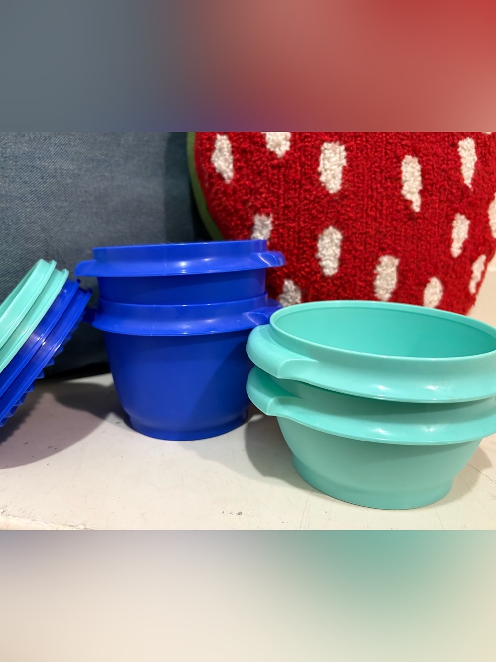Tupperware small Blue Round Plastic snack Containers with lids 16pc - Picture 2 of 7